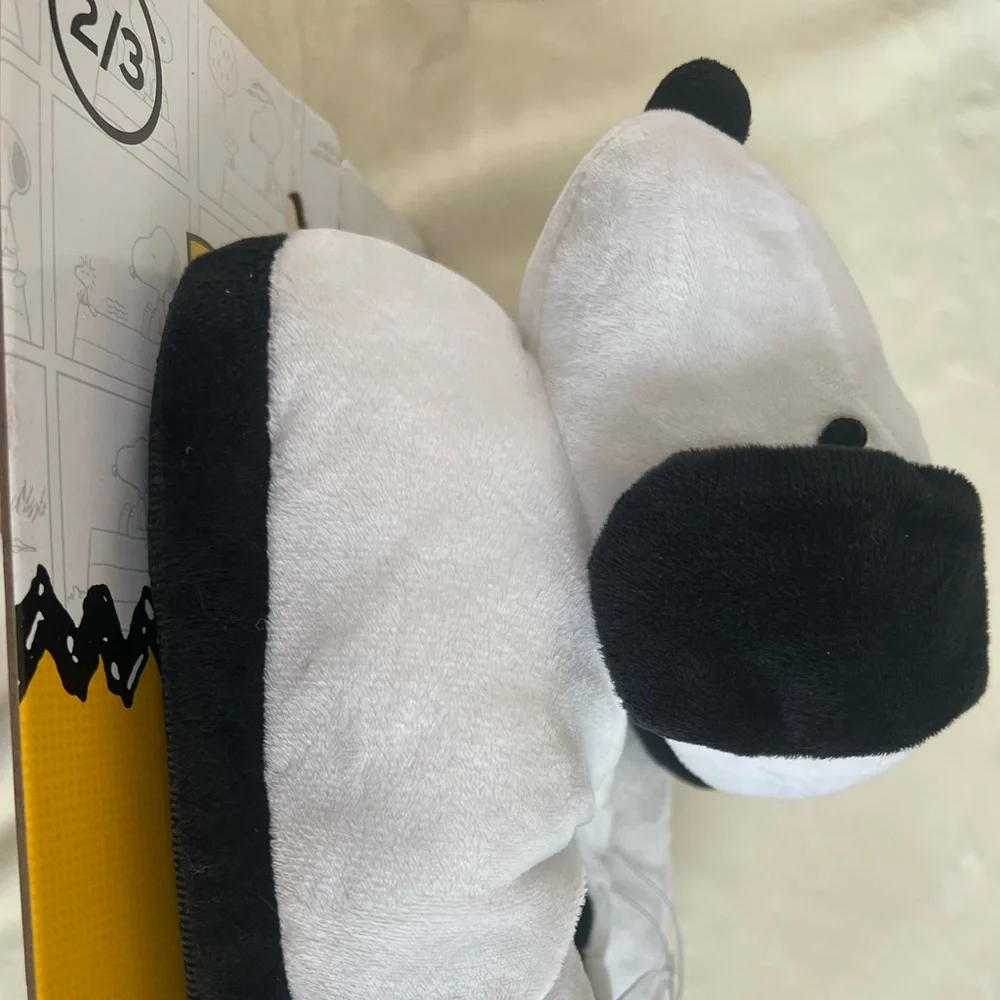 Peanuts Snoopy Plush‎ Slippers Black & White Kids Size 2/3 NWT